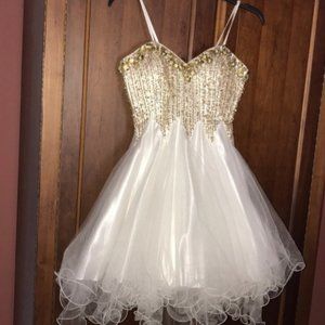 HOMECOMING Babydoll dress by Mac Duggal!